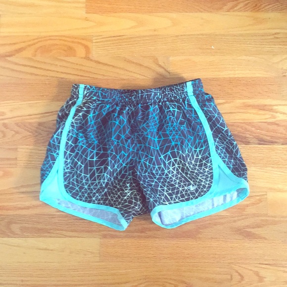 ...... - Picture 1 of 1